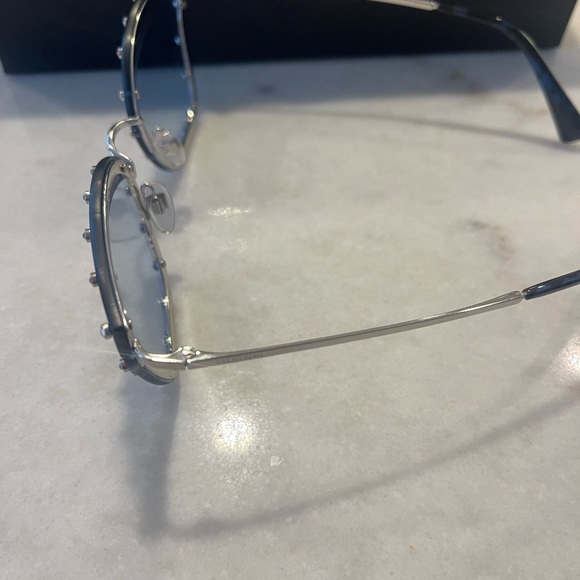 VALENTINO SUNGLASSES WITH STUDDED DETAILS!! Gorgeous!!! Style!! - Picture 9 of 12